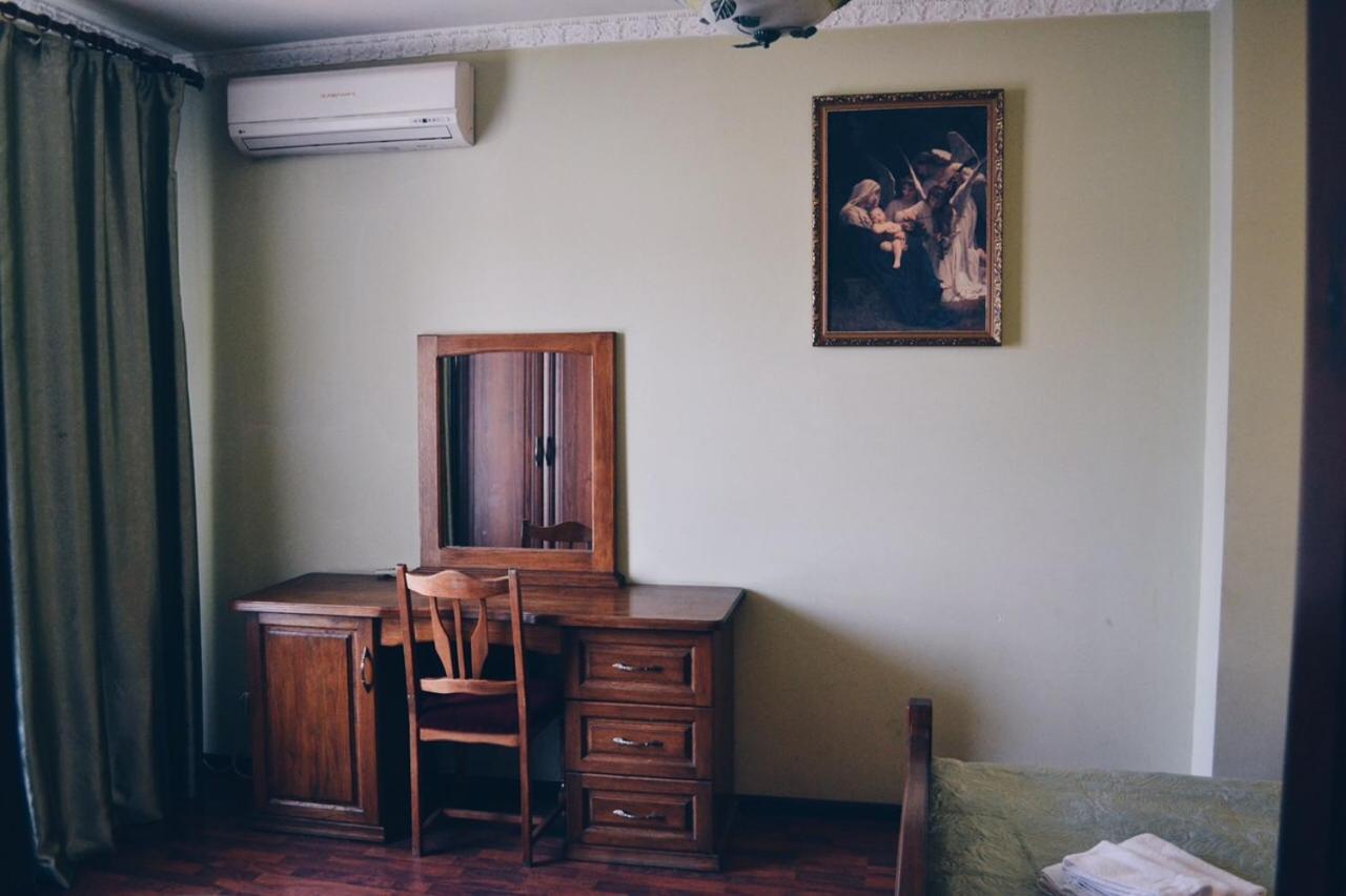 3-Room Apartments In Central City Lviv Ngoại thất bức ảnh