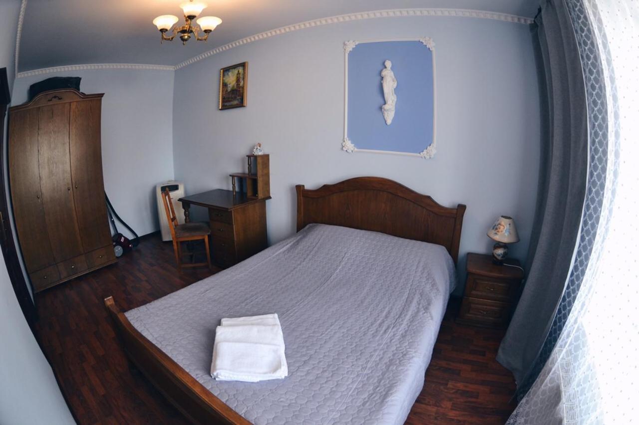 3-Room Apartments In Central City Lviv Ngoại thất bức ảnh